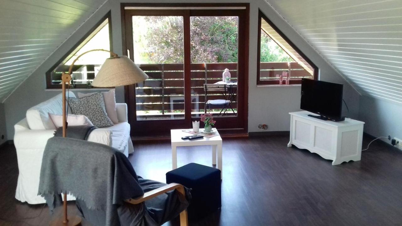 Ferienwohnung-Ostseestrand-In-Stein-Bei-Laboe 施泰因 外观 照片